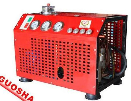 使用吹瓶空壓機(jī)是要注意的問題 吹瓶空壓機(jī)